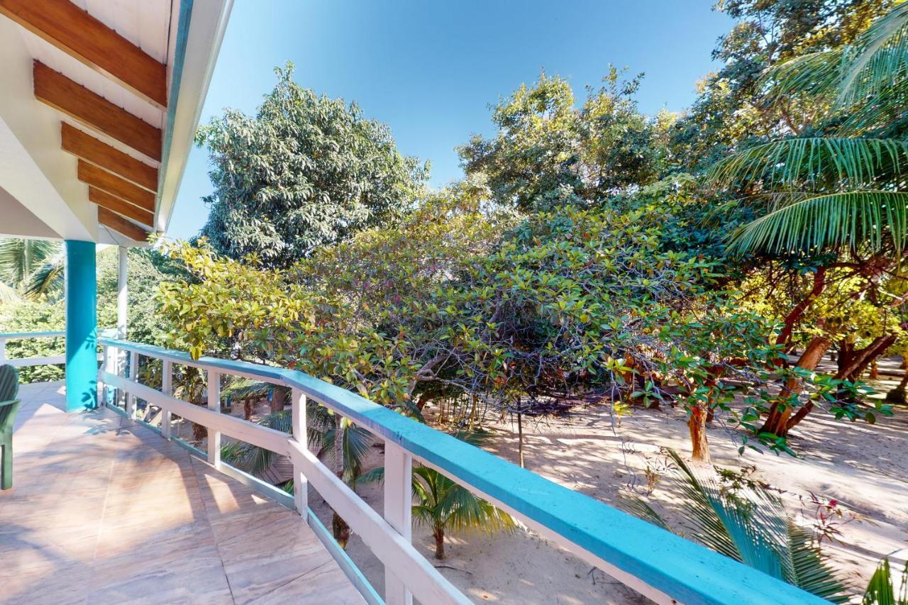 Condo #27 @ Beachside Villas Dangriga Exterior foto